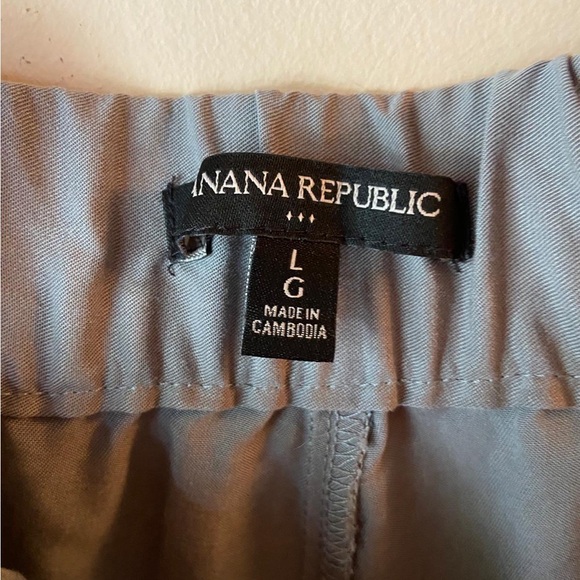 Grey Banana Republic women’s pants - Picture 7 of 9